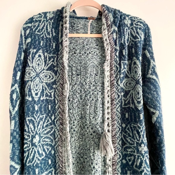 Free People Kai Tassel Hooded Cardigan Women’s Size S Blue Boho - Picture 4 of 11